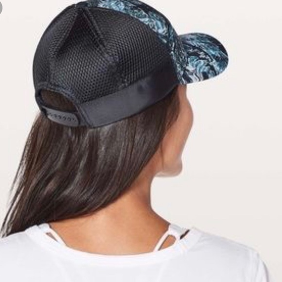 JUST IN ✔️LULULEMON HAT 🧢 - Picture 4 of 8